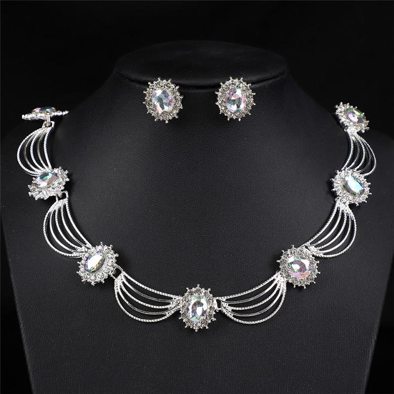 Retro Crown Necklace and Earring Set: Luxury Three-Piece Bridal Jewelry for Weddings and Banquets