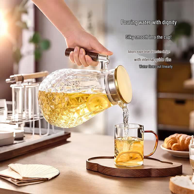 High Borosilicate Glass Cold Water Pitcher with Spout Filter