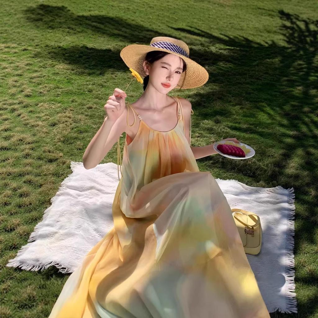 New summer new Korean version colored chiffon smudge suspender dress