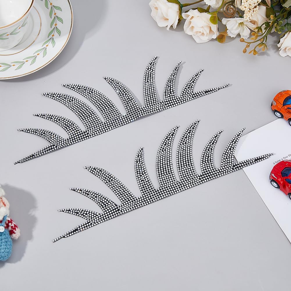 SUPERFINDINGS 2pcs Car Headlight Eyelash Stickers White Diamond False Cute Rhinestone Sparkling Diamond Car Eyelid Decoration