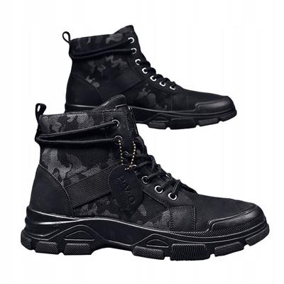 Boots & Stiefel