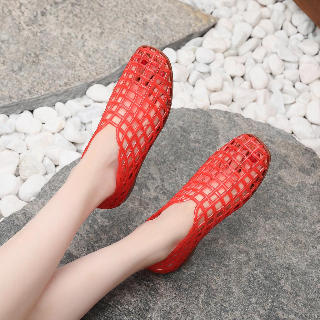 Fashion 2025 Women New Beach Fashion Flat Sandals with Hollow PVC Breathable Summer Outerwear Baotou Bag Breathable Casual Jelly Sandals