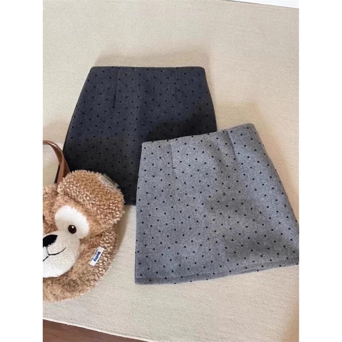 

Women s Gray Polka Dot Woolen Skirt: High-Waisted Petite Hip-Wrap, Slimming Half-Skirt for Spring, Autumn, Winter 2025 L [Recommended Weight 108-119 lbs]