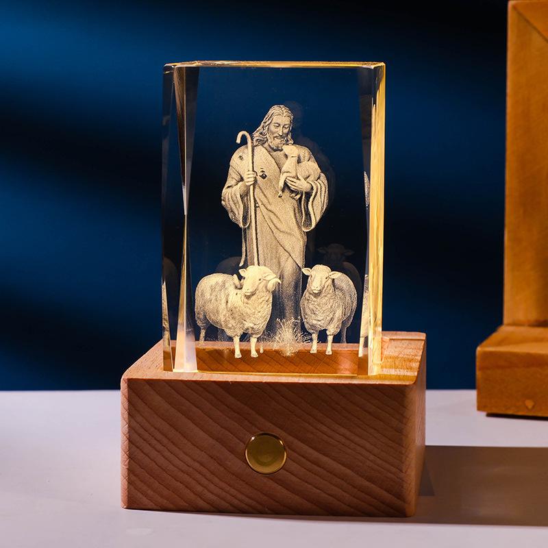 Leuchtende 3D-gravierte Kristallkugel mit Massivholzsockel für die Heimdekoration