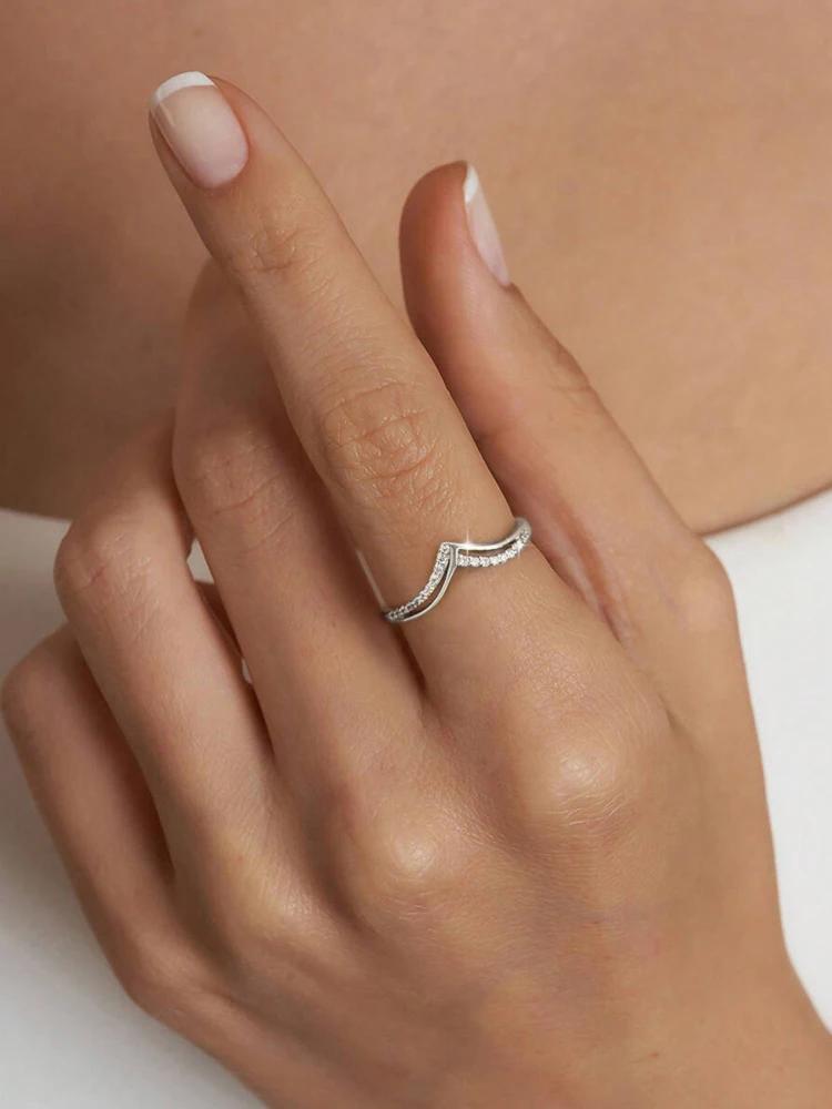 925 Sterling Silver Fashionable Gorgeous V-shaped Zircon Ring For Women Engagement Wedding Luxury High Quality Fine Jewelry