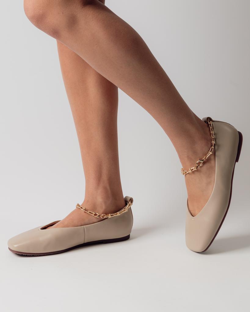 Ballet Flats with Chain Anna Lucci 19641 36 Beige Leather