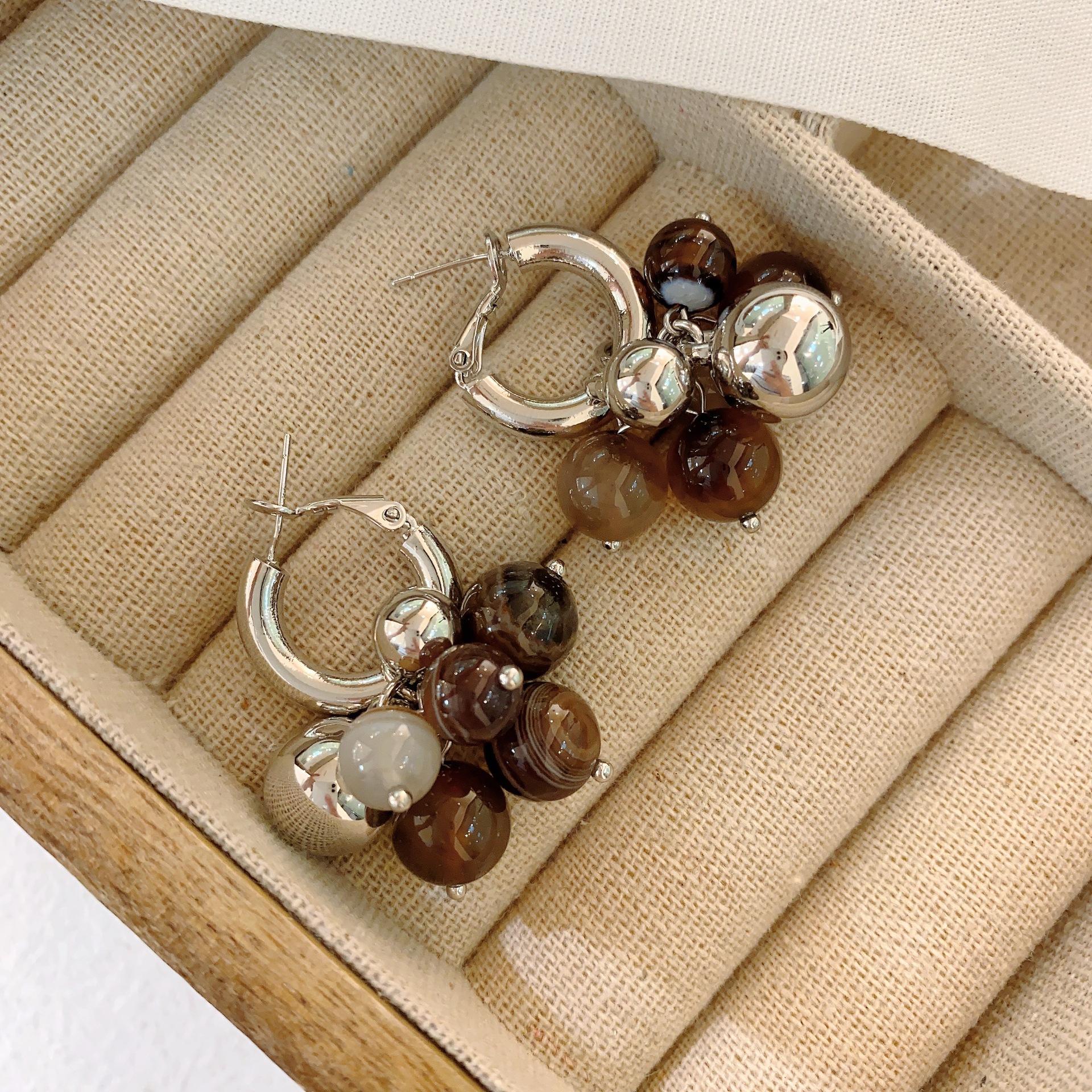 Maillard European and American retro coffee color natural stone ring new niche design temperament stud earrings ear buckle women