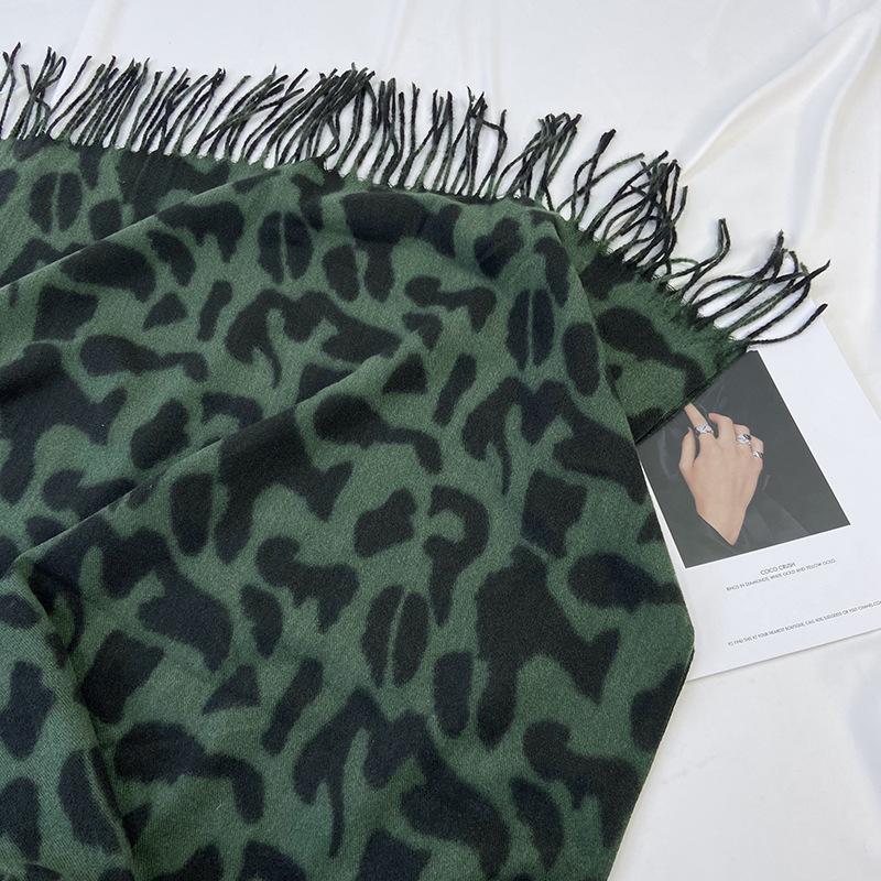 Skjerf Dame Høst og Vinter Nytt Europeisk og Amerikansk Stripet Trykt Dusker Imitert Kasjmir Sjal Varmt Skjerf