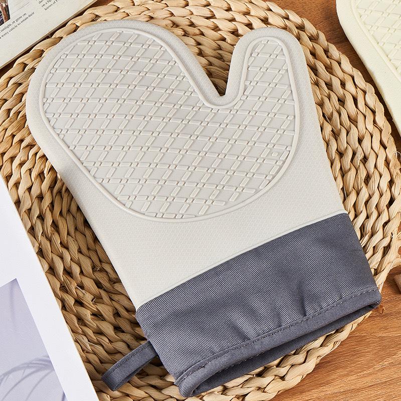 Silicone Heat-Resistant Non-Slip Baking Gloves for Kitchen and Oven