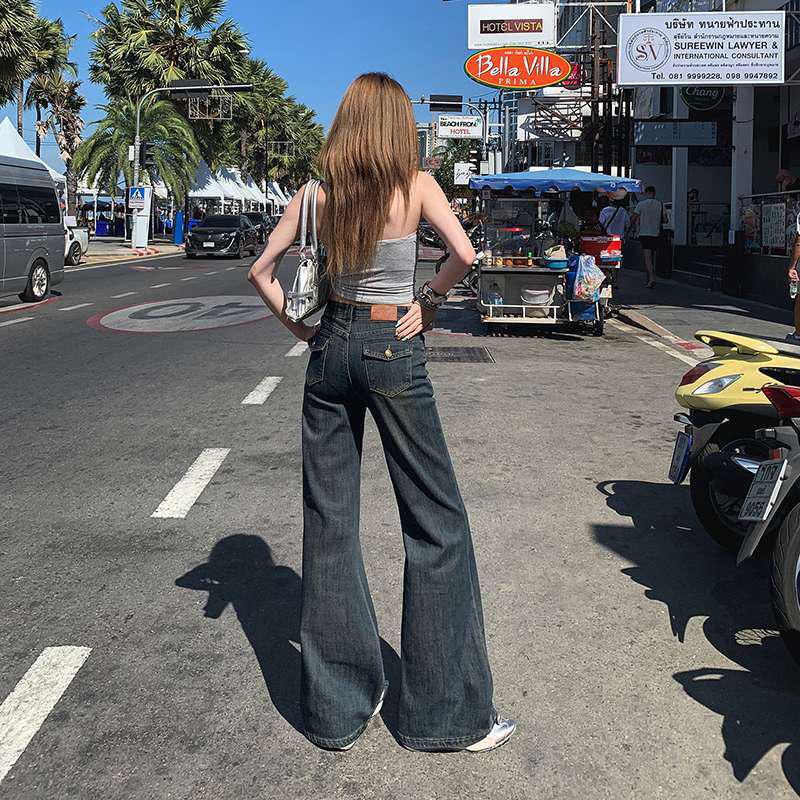 Women s Dark Blue Low-Waist Micro-Flare Jeans - Slim Fit and Whiskered Design for Autumn/Winter Small