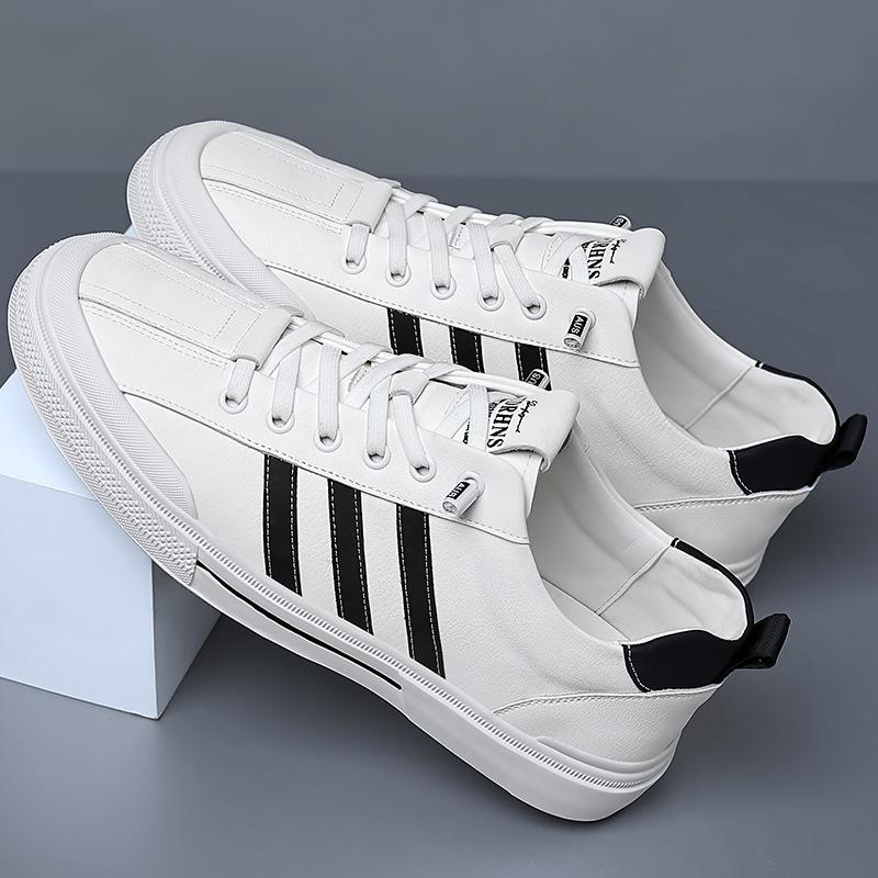 New little white shoes men's shoes summer breathable and versatile Korean version casual board shoes genuine leather soft shoes