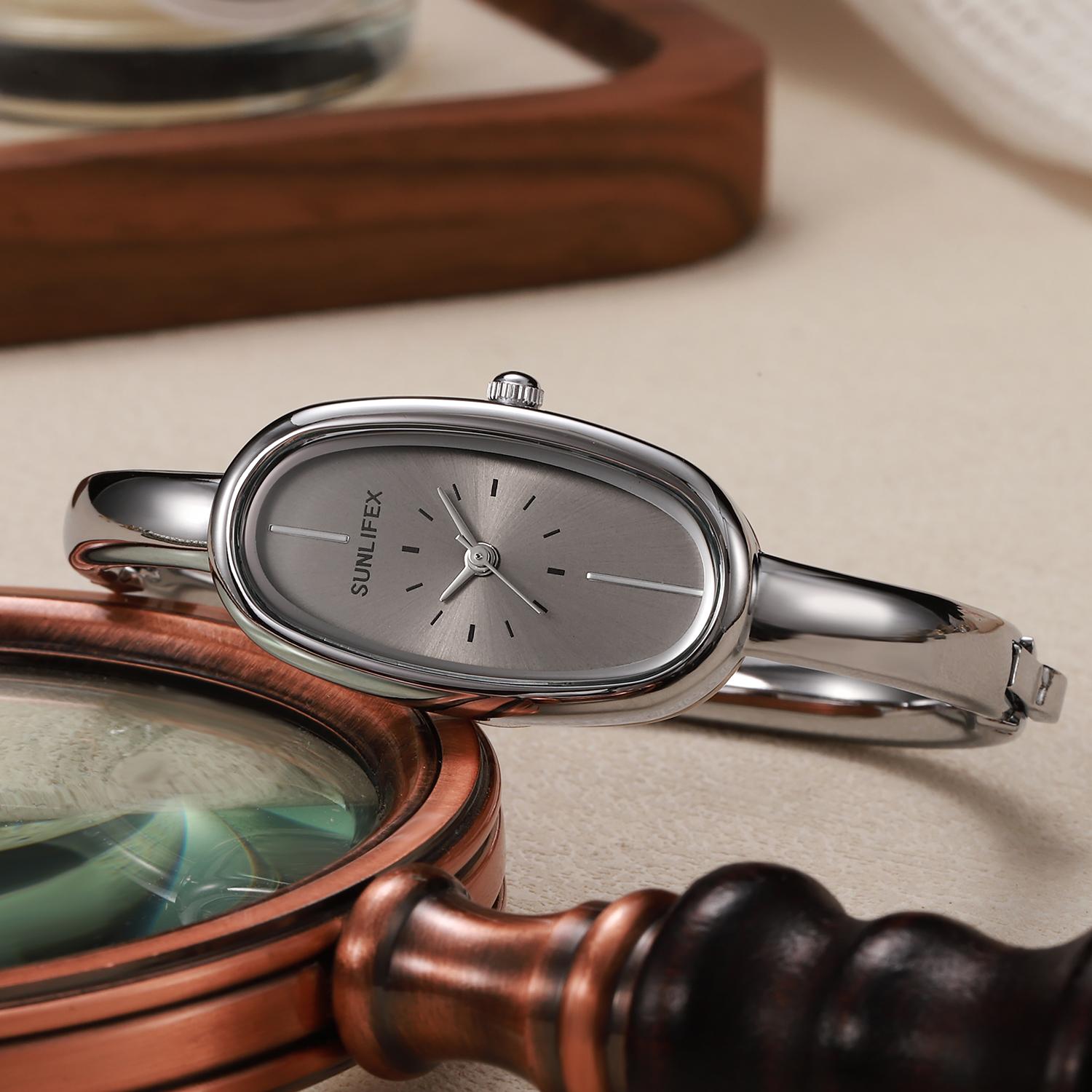 

New luxury elegant ladies bracelet watch simple scale dial oval waterproof women s quartz watch Reloj серебряный серый