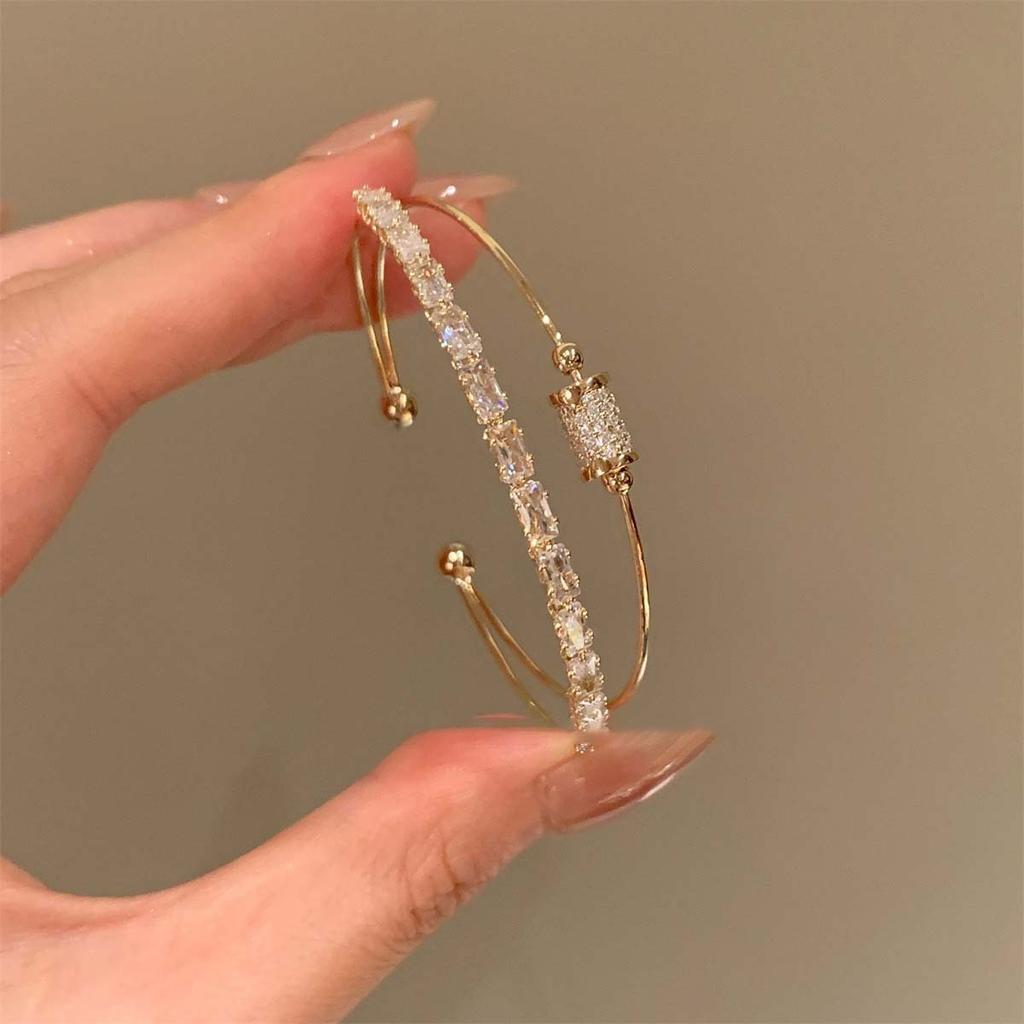 Super Flash Zircon Round Heart-shaped Flower Multi-layer Open Bracelet Exquisite and Beautiful Bracelet Light Luxury Jewelry Women