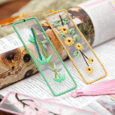 Vyšívaná záložka s roztomilými vzory, Průhledná organzová záložka, Sada na vyšívání Vánoční dárek pro dospělé i děti(chryzantéma,1 balení)