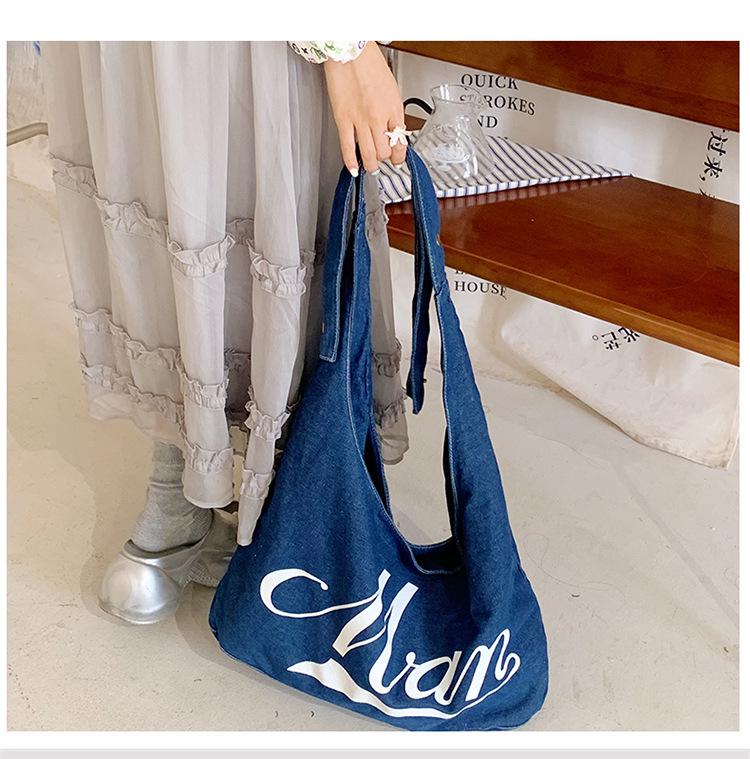 2025 Autumn Versatile Denim Canvas Tote: European & American Retro Style, Large Capacity Shoulder Bag for Students