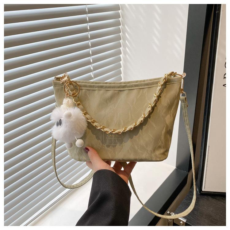 Fashion Small Bag Women's 2025 New Chain Foreign Style Niche Messenger Bag Popular Texture Shoulder Underarm Bucket Bag