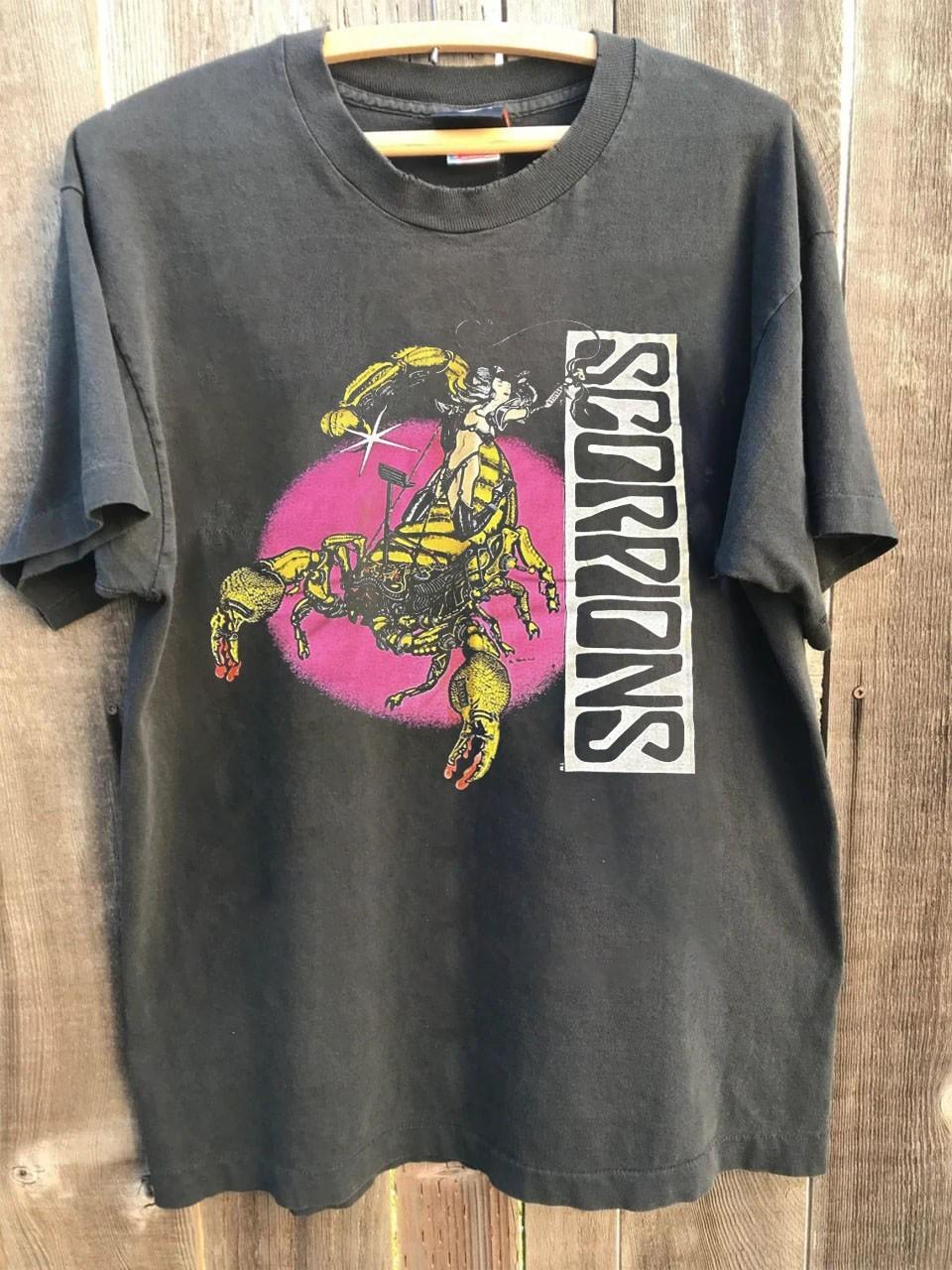 Vintage 90’s Scorpions Tour Tease Me Please Me T-Shirt AN45613 Unisex T-Shirt S