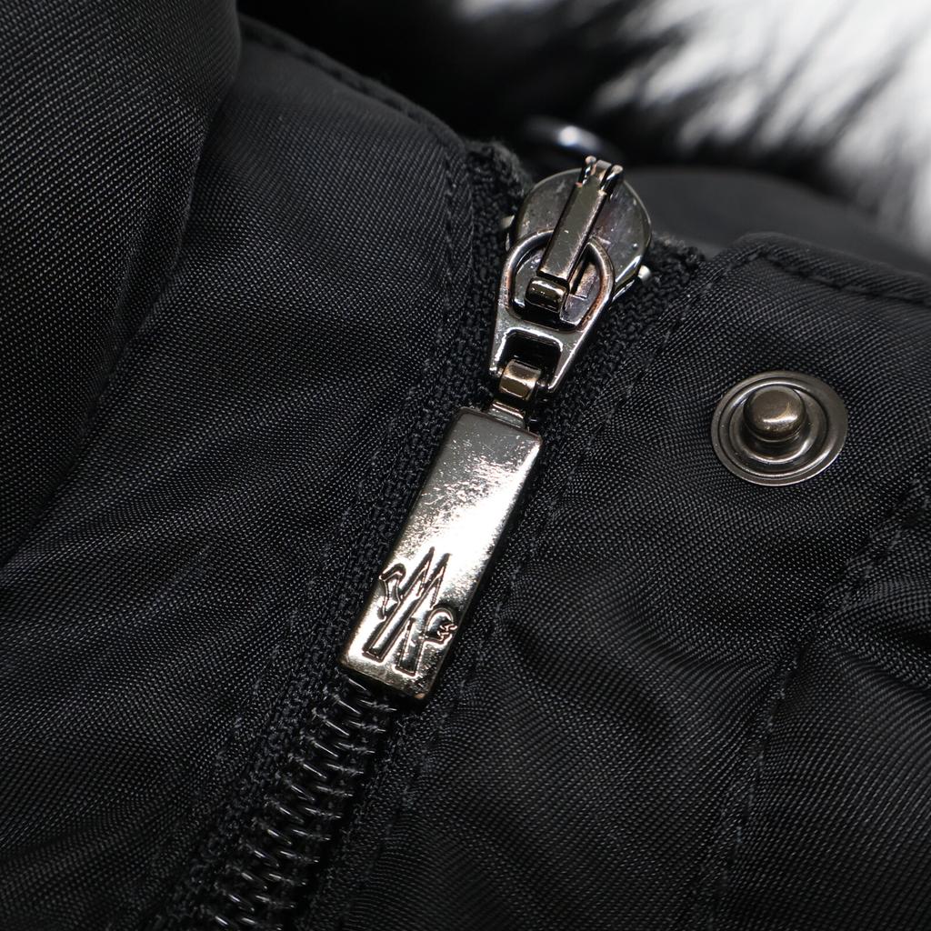 Moncler [Krajowy regularny] NIGER kurtka puchowa z kapturem płaszcz 0 czarnyUżywany