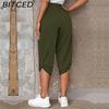 BITCED Women's Cropped Trousers with Pockets and Elastic Waist, Summer Buttons
