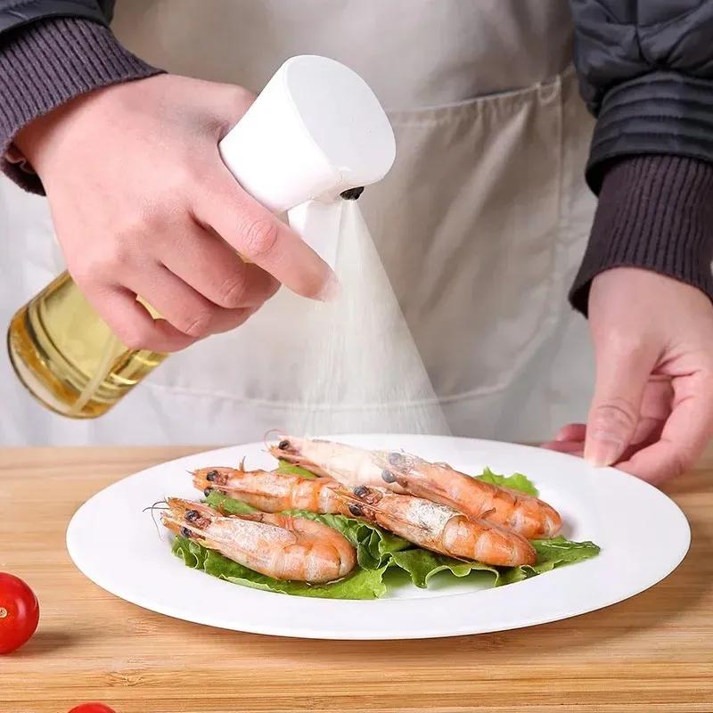 2025 200ml 300ml Oil Spray Bottle Kitchen BBQ Cooking Olive Oil Dispenser Camping Baking Empty Vinegar Soy Sauce Sprayer Containersfor BBQ