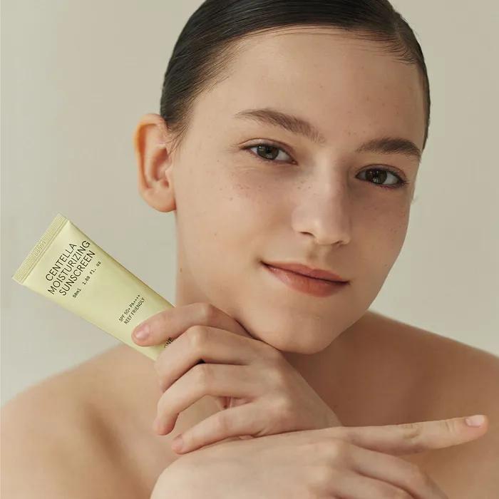 Bottle Grass Weapon Sunscreen 50ml SPF50+