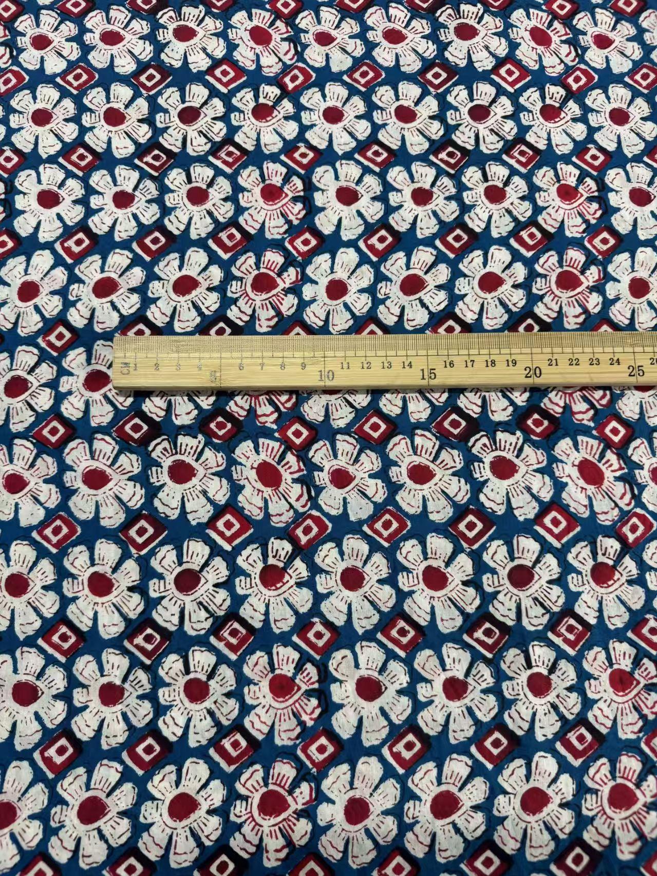 Flower Block Printed Cotton Fabric Light Weight for Summer Clothes
