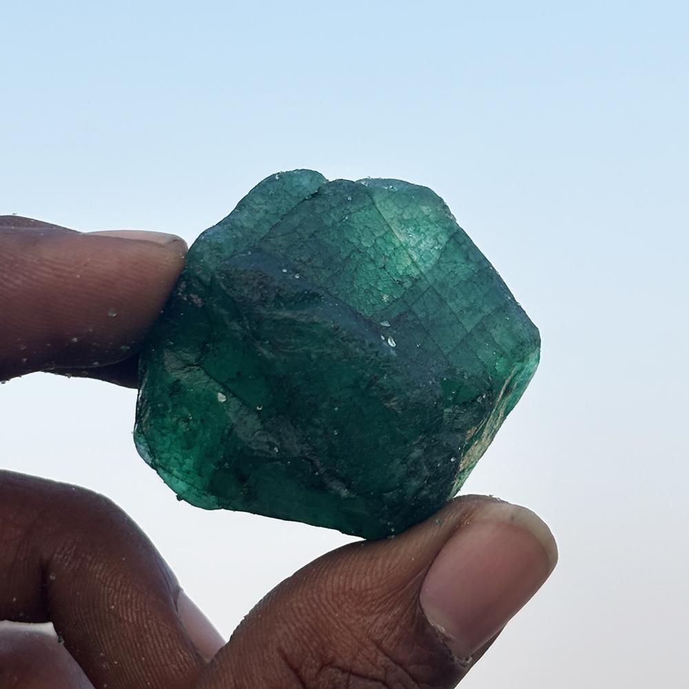 Natural Green Emerald Rough 238.90 Ct Uncut Earth-Mined Gemstone