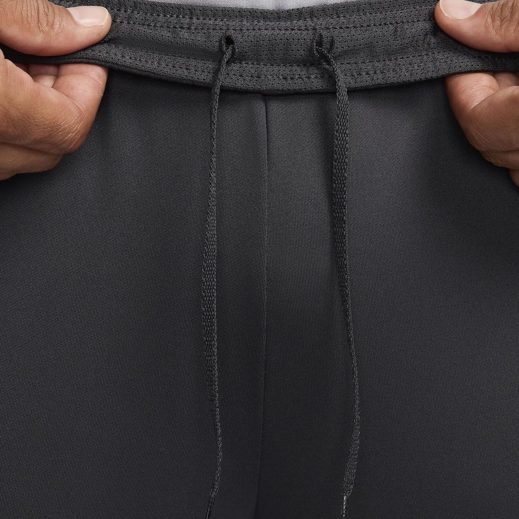 Nike Casual Pants Men's Black Moderate Slim Fit Pants FQ2454-070