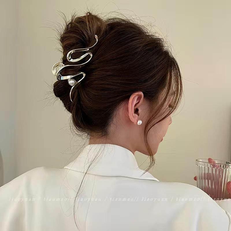 Alloy Womens Back-of-Head Grabber Large High-End Hair Claw Clip Summer 2026 Shark Clip Headpiece Japan and Korean Style
