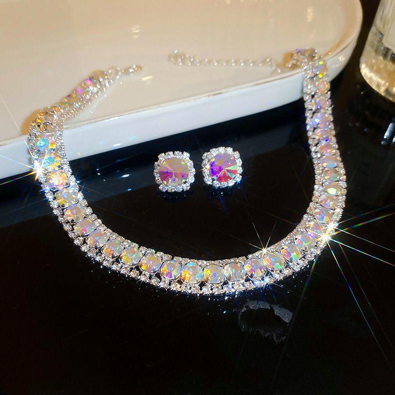 Elegant Rhinestone Square Earrings & Necklace Set – Light Luxury Clavicle Chain Jewelry for Fashionable Evening Wear