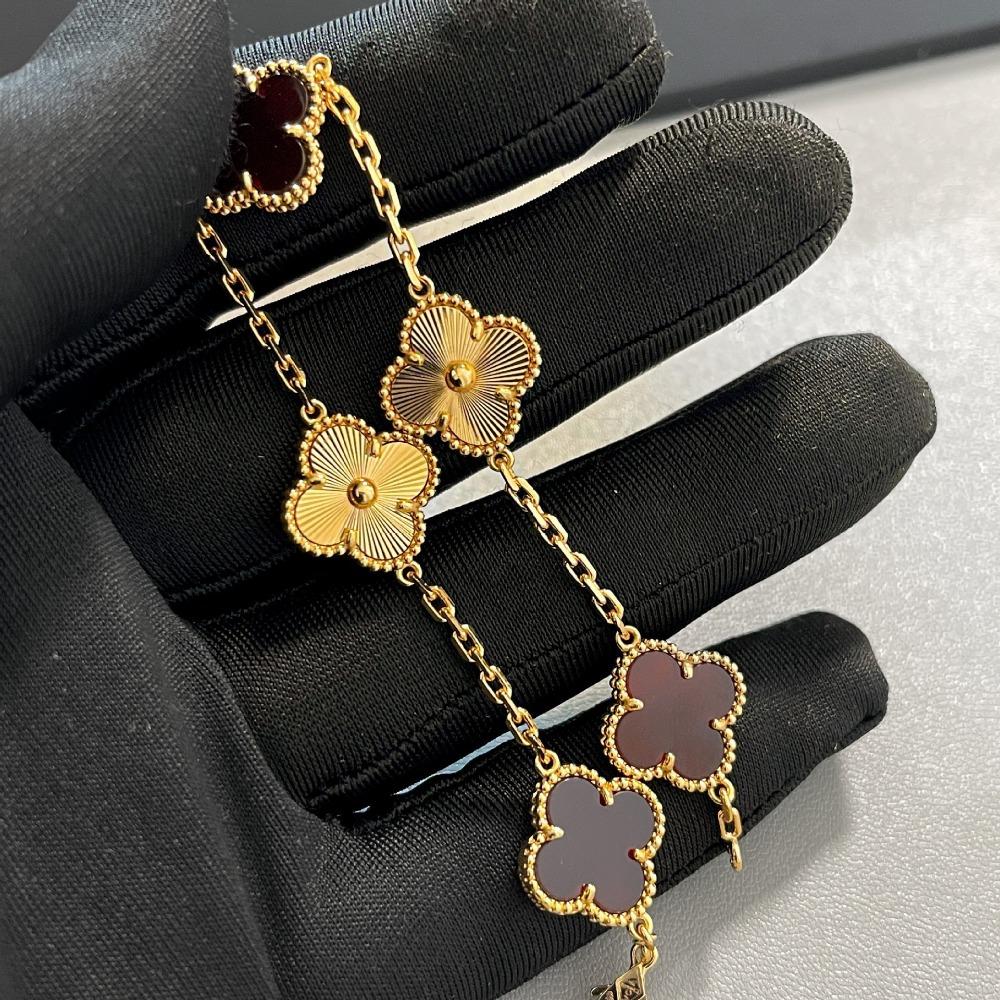 Hochwertiges vierblättriges Kleeblatt Fünf-Blüten Armband Stilvolles und Exquisites Achat und Karneol Armband Ein Perfektes Geburtstagsgeschenk für Ihre Freundin V gold high version black