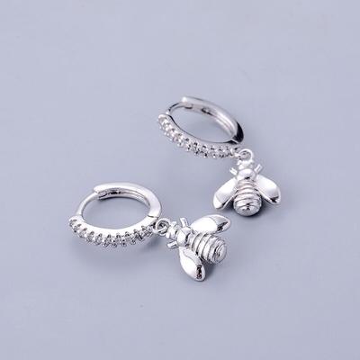 925 Sterling Silver Zircon Bees Hoop Earrings Female Cute Personality Circle Earrings Wholesale