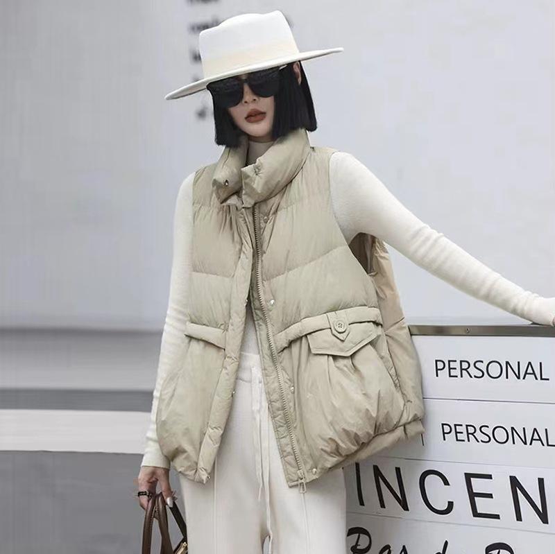 Casual down vest women's outer wear 2024 autumn and winter short, light and thin stand-up collar warm vest tide