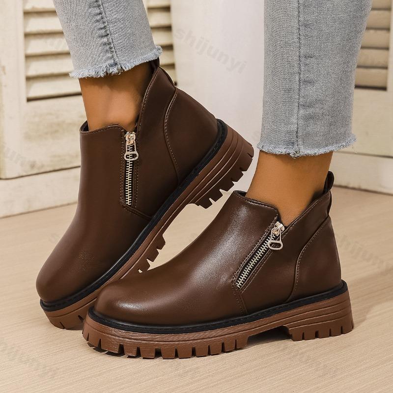 Herbst Damen Stiefeletten Neu 2026 Retro Britische Plateau Kurzstiefel Mode Retro PU Leder Outdoor Rutschfeste Schuhe Botas Mujer