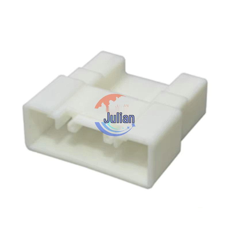 

13-Pin Automotive Wiring Harness Connector Plug DJ7132-1-2.3-11/21