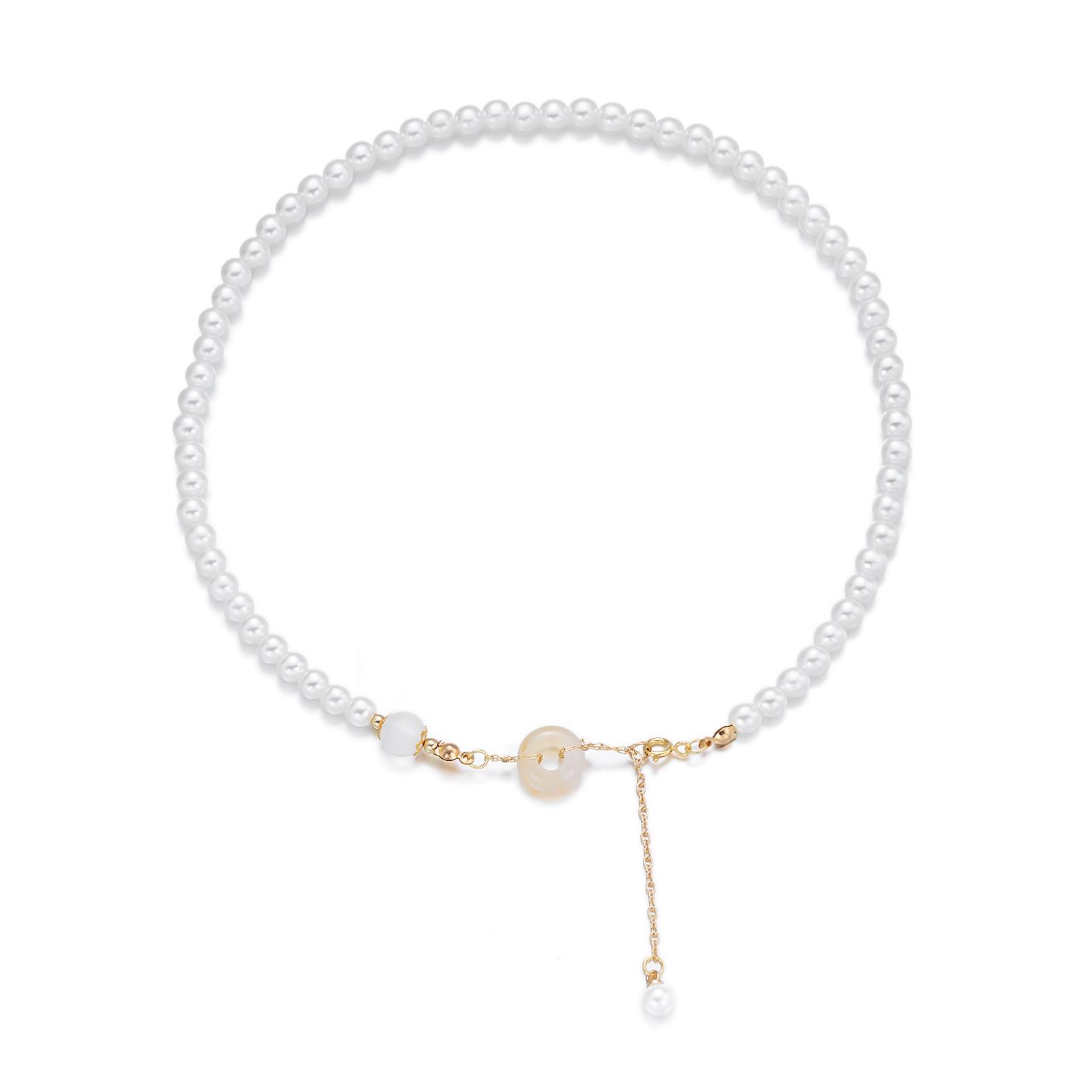 

Resin Necklace Adorned With Moving For Elegant Outfit Enhancements 1