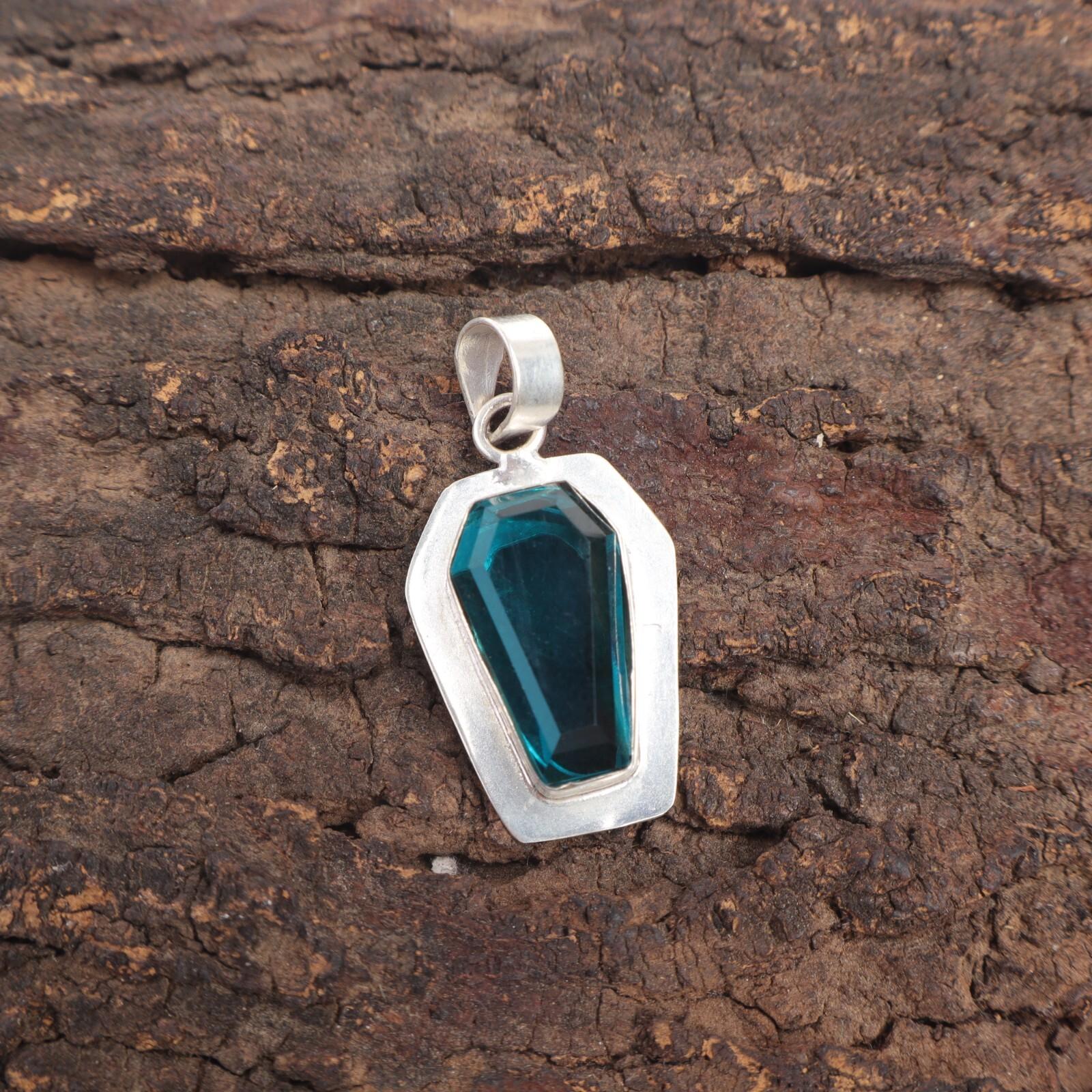 

Friendship Day Deal Apatite Gemstone Sterling Silver Elegant New Pendant Jewelry PP-53-5