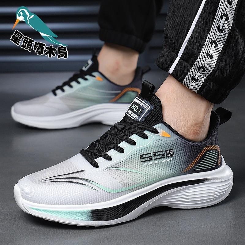 Men's shoes spring and summer mesh breathable shoes casual shoes ultra-light sports shoes soft sole non-slip shock absorption student running shoes