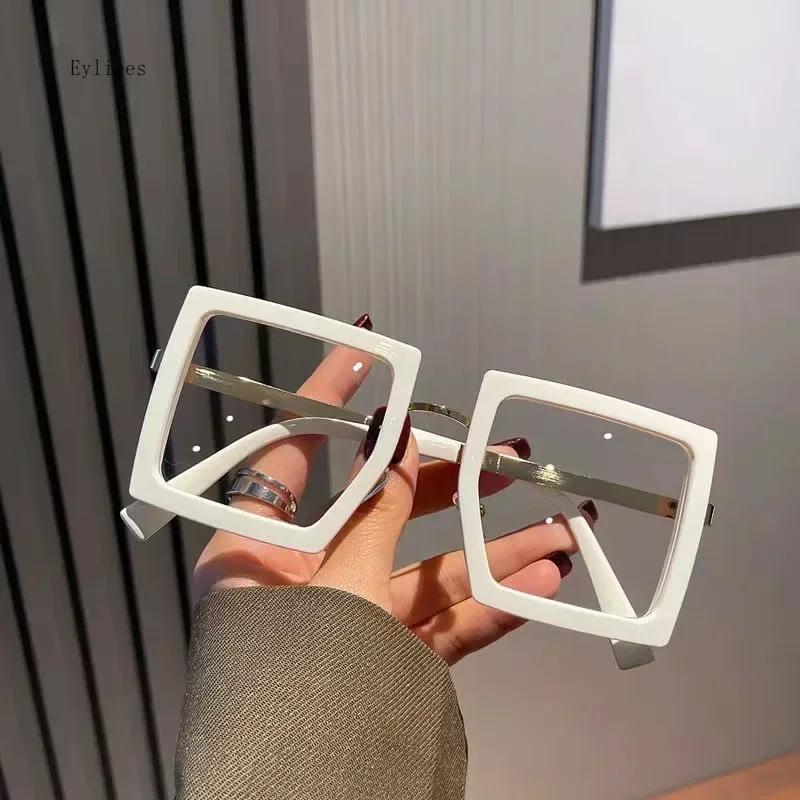 

Latest Oversized Square Anti Blue Ray Blocking Eyeglasses Optical Protect Eyewear HD Men for Women Fashion Plain Eyeglasses