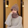 Cappello invernale da donna in poliestere con pelliccia sintetica e ponpon