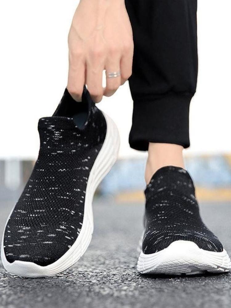 Mesh Upper Breathable Running Slip-on Male Sports Shoes Designer Walking Original Deals Light High Quality Men's Casual Sneakers
