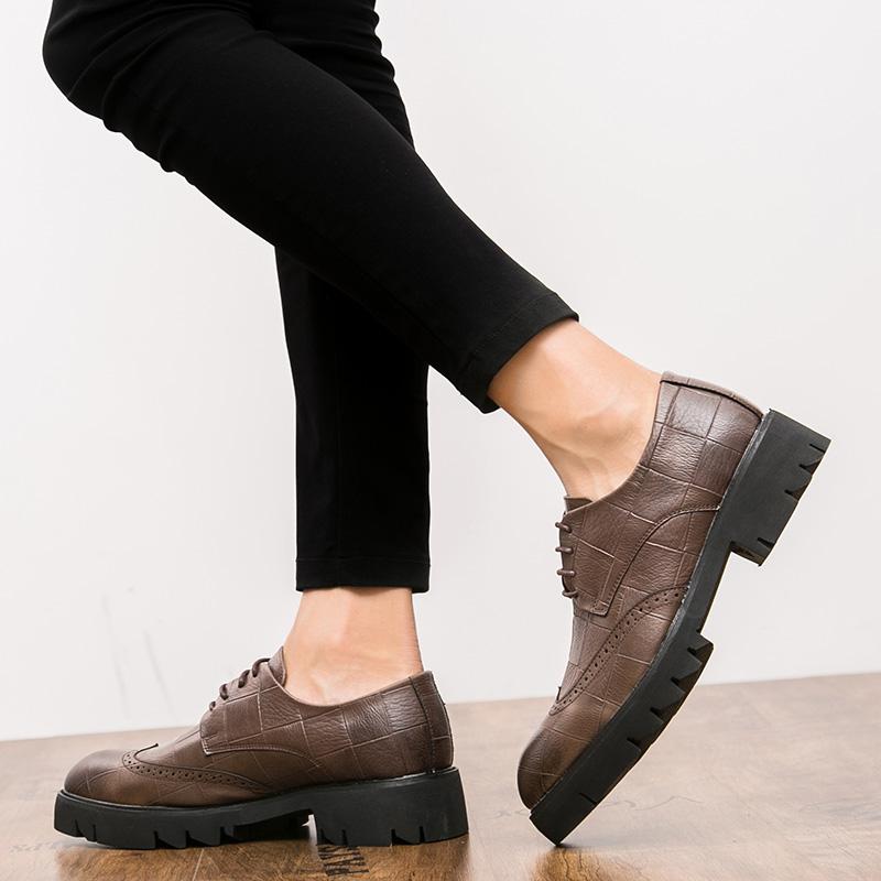 Fashion New Arrival Mens Casual Leather Shoes Thick Soled Formal Shoes Fashion Brogue Shoes Elegant Leisure Walk Oxford Male Shoes Adult