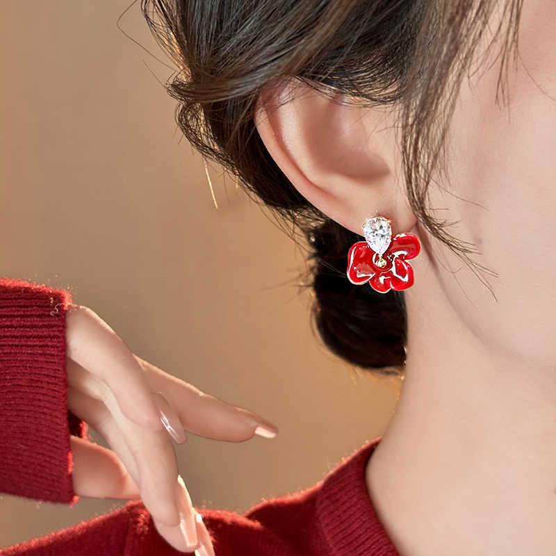Electroplated zircon dripping oil flower earrings retro temperament earrings Ankola red earrings women