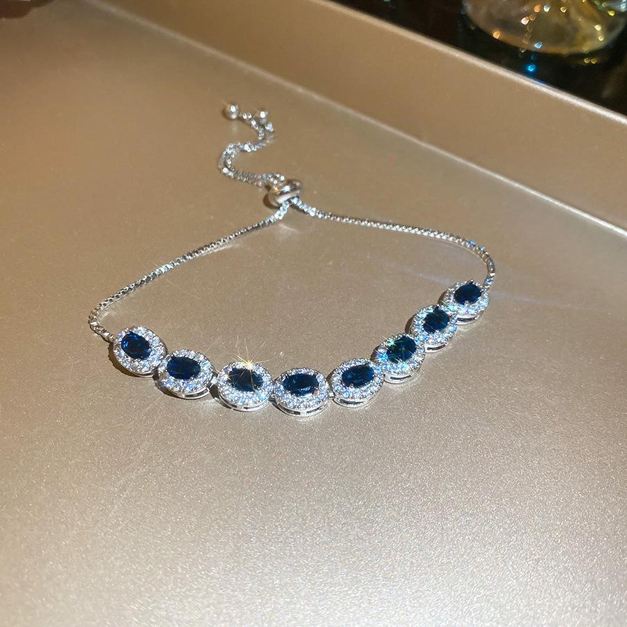 Elegant French Retro Geometric Zircon Oval Bracelet - Luxurious Fashion Jewelry