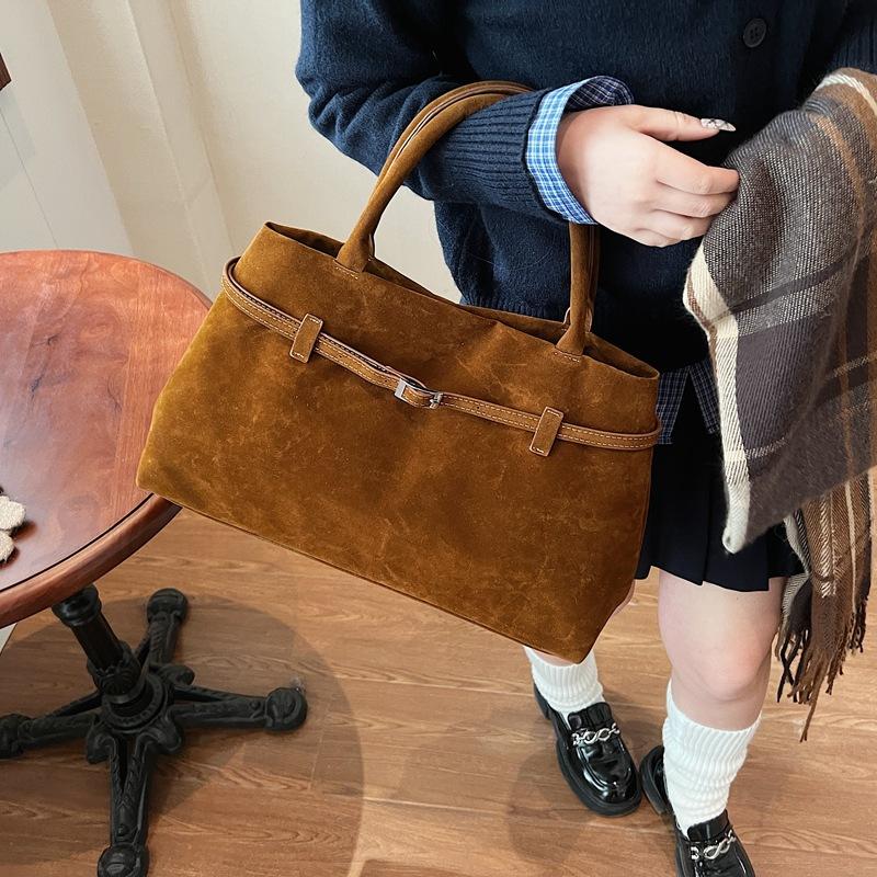 

осень-зима 2025 новый модный универсальный ретро матовый кожаный топ-холдер сверхбольшой вместимости высококлассная портативная сумка через плечо 40*15*23 коричневый