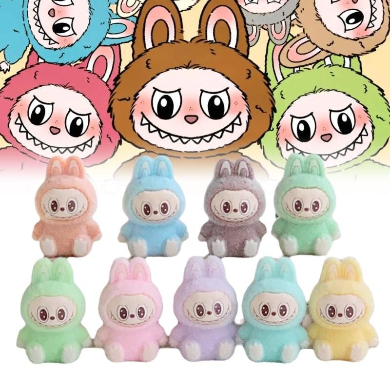 Entzückende Mini-Samtfigur Süße Dämonenfigur Für Verspielte Dekoration Und Sammlerstücke