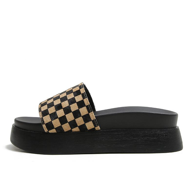 Horse hair leather thick-soled cool slippers women's summer wear summer 2025 fashion versatile fairy style ins tide beach shoes