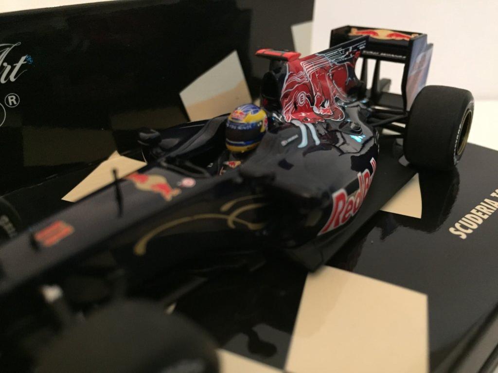 Scuderia Toro Rosso Show Car 2009 Bourdais [MINICHAMPS/Minichamps] 1/43 S.