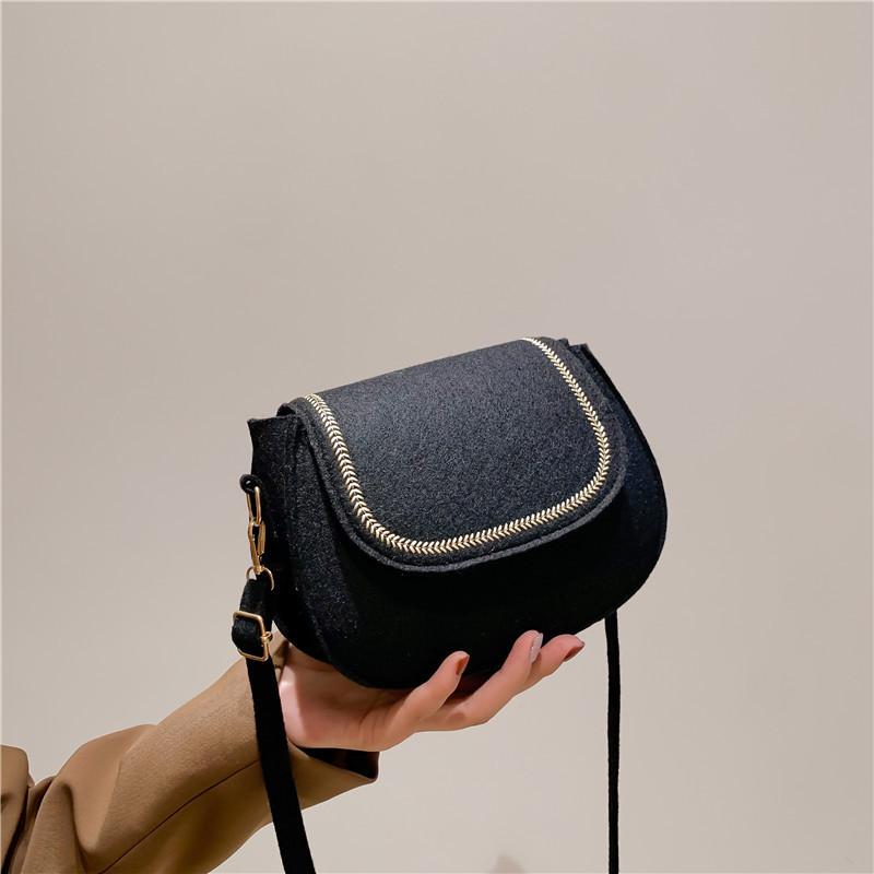 Trendy Black Felt Saddle Bag For Women Stylish Street Fashion Shoulder Bag
