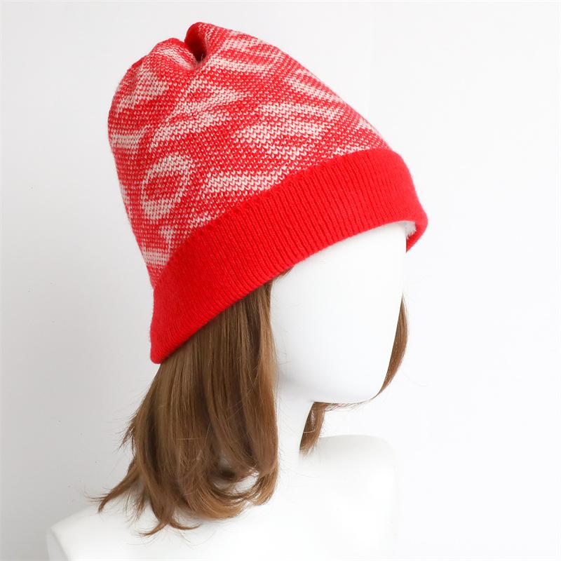 

Autumn and winter warm knitted hat alphabet color matching wool hat trendy women s velvet versatile ear protection casual average size 24 * 23cm